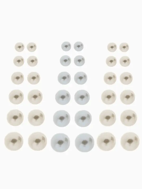 Серьги пусеты 18 пар &laquo;Рэйчел&raquo;, бусина d=5-12 мм, молочно-белые