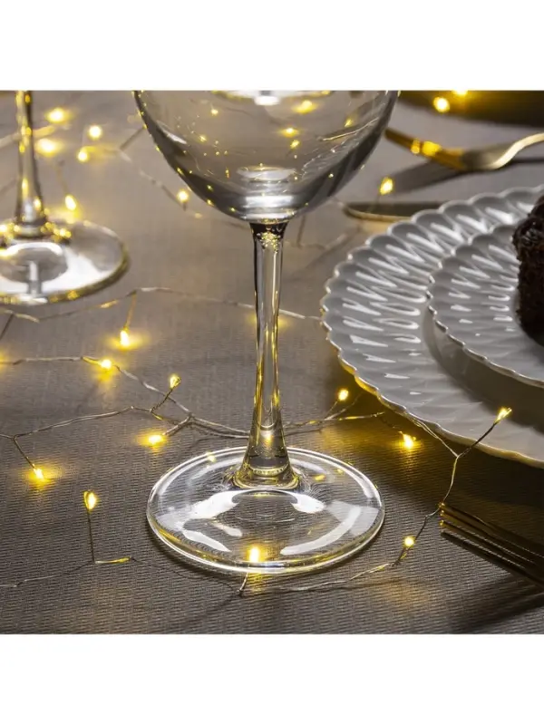 Гирлянда &laquo;Мишура&raquo; 5 м, роса, IP20, серебристая нить, 100 LED, свечение тёплое белое, USB