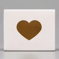 Коробка складная &laquo;Сердца&raquo;, белый, с окном, 10&times;8&times;3.5 см