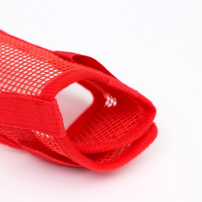 Намордник сетчатый с двойной фиксацией, размер M (длина по носу 10 см, обхват морды 20 см), красный Намордник сетчатый с двойной фиксацией, размер M (длина по носу 10 см, обхват морды 20 см), красный