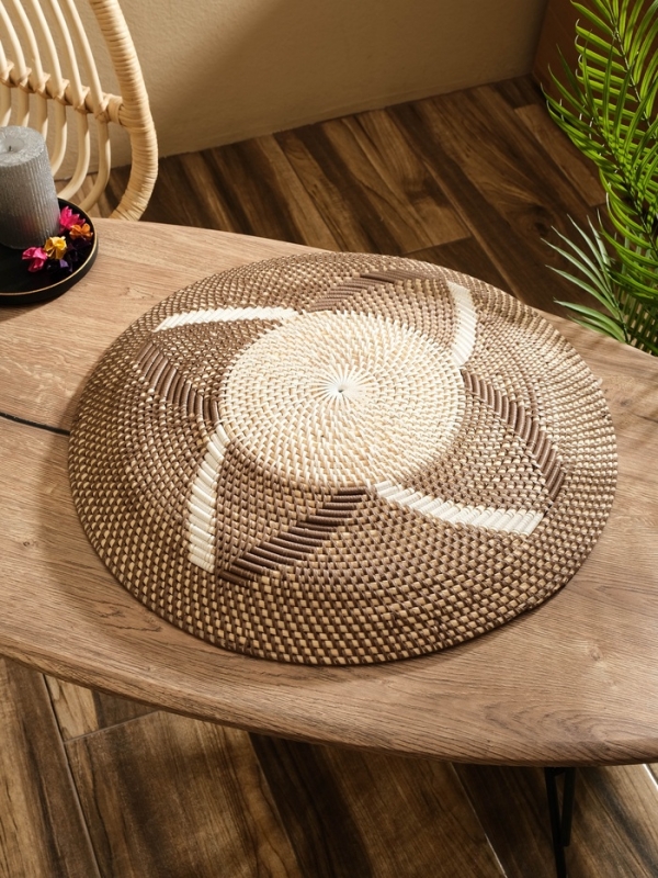 Тарелка декоративная плетеная ротанг "Узор 1", 50х50х5 см