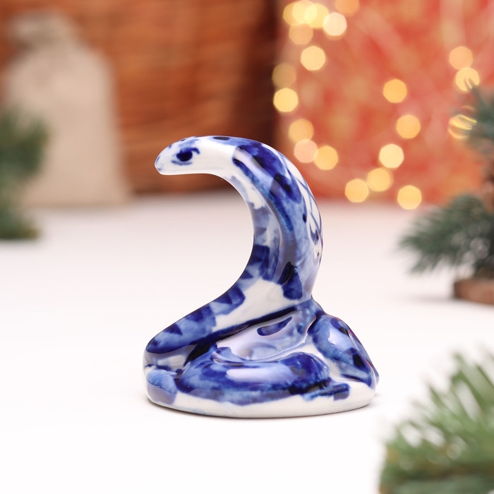 Новый год. Сувенир символ года Новый год. Сувенир символ года "Змея", №12, гжель, 6 см