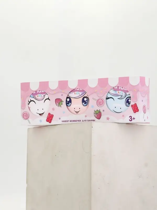 Набор бомбочек для ванны  Набор бомбочек для ванны "Единороги", 3x100 г