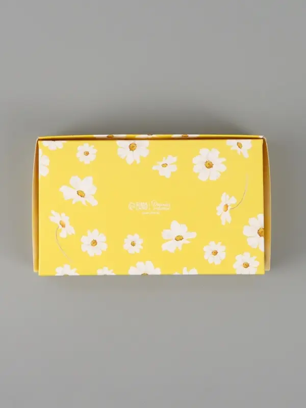 Коробка подарочная с окном &laquo;Только тебе&raquo;, 20&times;12&times;4 см, самосборная