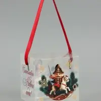 Коробка подарочная, складная из PVC &laquo;Роскошный Новый год&raquo;, 10&times;10&times;10 см