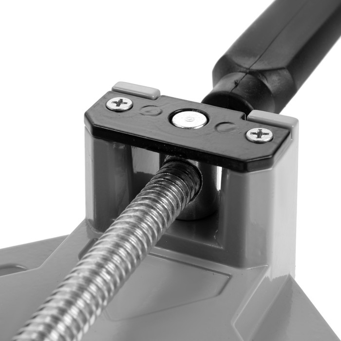 Струбцина угловая ТУНДРА, металлическая, один зажим, 68 мм Струбцина угловая ТУНДРА, металлическая, один зажим, 68 мм