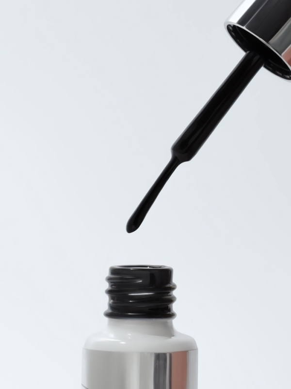 Гель для дизайна LED/UV 8мл черн накл QF Гель для дизайна LED/UV 8мл черн накл QF