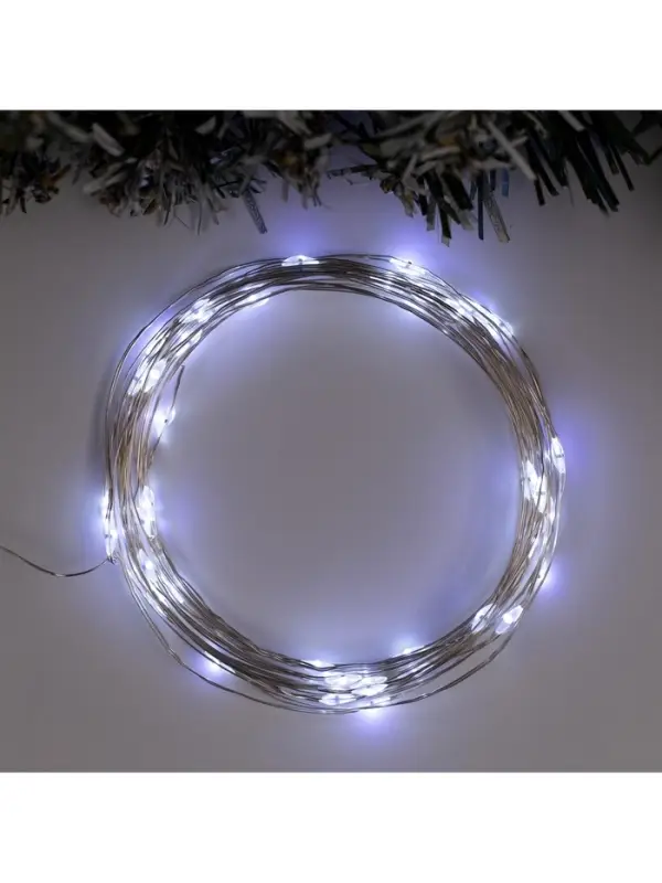Гирлянда &laquo;Нить&raquo; 5 м, роса, IP65, серебристая нить, 50 LED, 8 режимов, от батареек АА&times;3, свечение белое