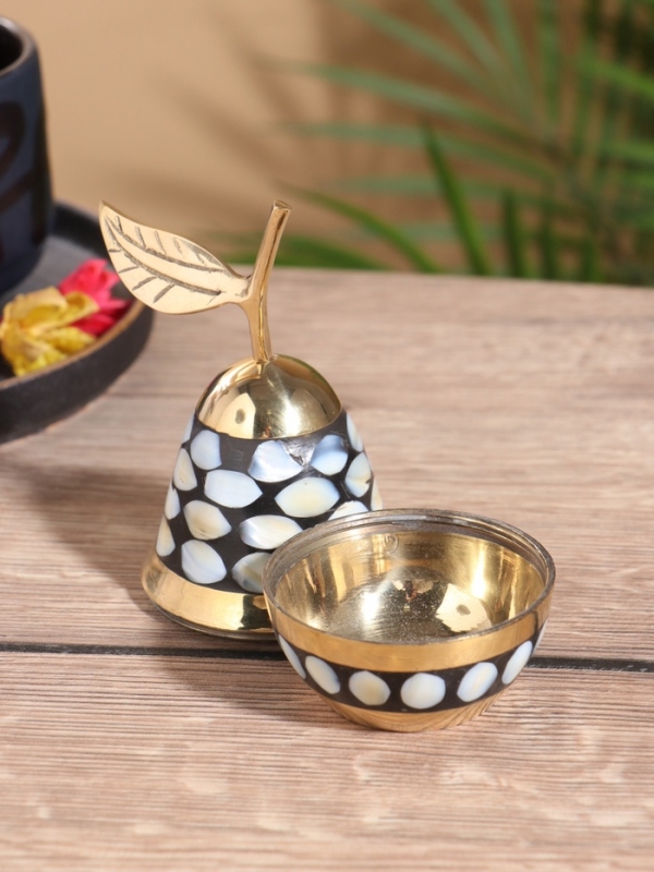 Шкатулка «Груша», латунь с перламутром, 6×6×12 см, чёрная Шкатулка «Груша», латунь с перламутром, 6×6×12 см, чёрная