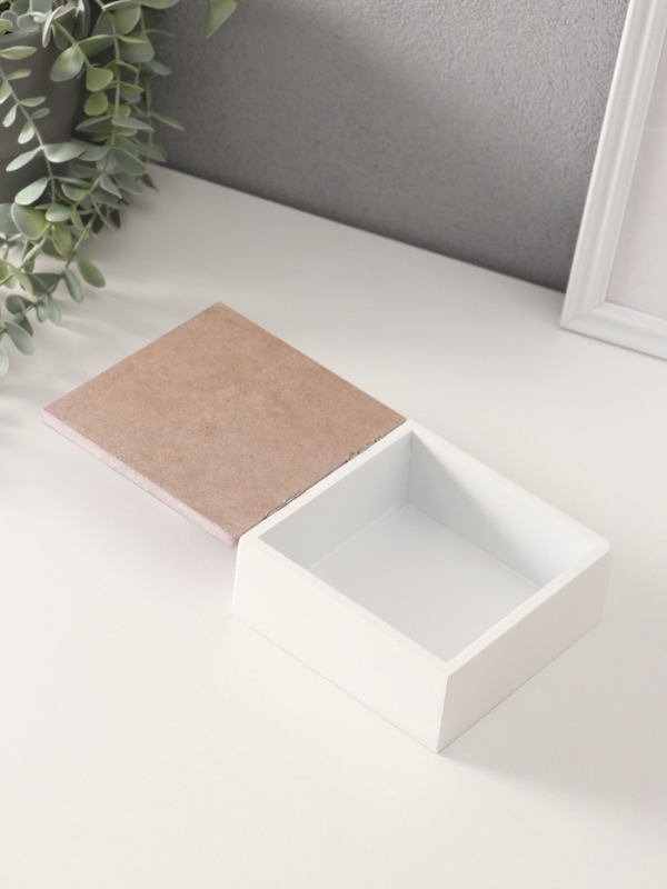 Шкатулка для украшений «Сердечки белые на сиреневом квадрате», дерево, 12×12×5.3 см Шкатулка для украшений «Сердечки белые на сиреневом квадрате», дерево, 12×12×5.3 см