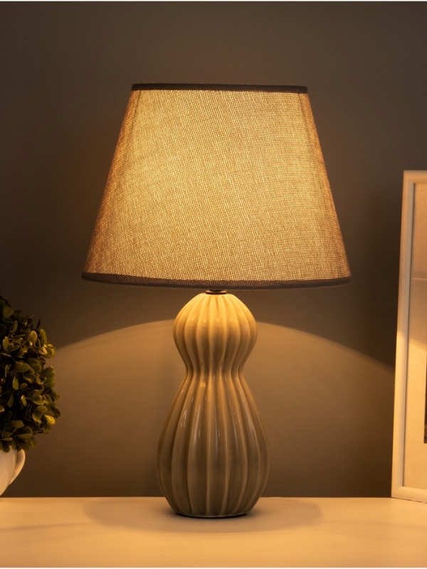 Лампа настольная Лампа настольная "Поэзия" 40Вт Е14 срый 24х24х38см