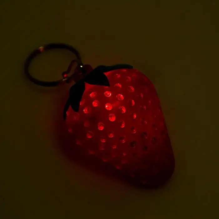 Фонарик свет на кольце Фонарик свет на кольце "Клубничка" светит МИКС 3х5,5х3 см