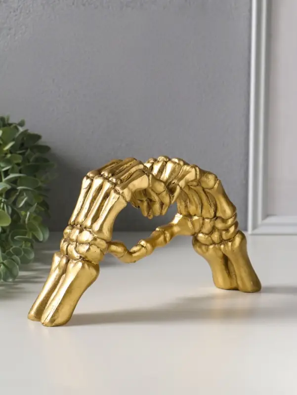 Сувенир полистоун "Руки скелета в форме сердца" золото 24х6,5х13 см