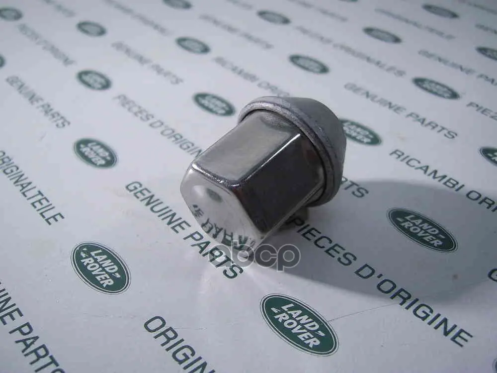 Гайка литого диска LAND ROVER арт. LR001381