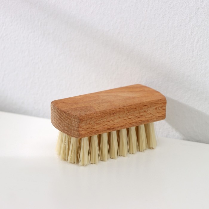 Щётка для одежды, 8×3,5 см, 44 пучка, искусственная щетина, цвет МИКС Щётка для одежды, 8×3,5 см, 44 пучка, искусственная щетина, цвет МИКС