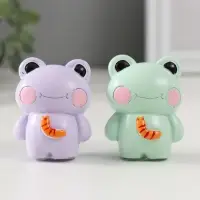 Фигурка полистоун &laquo;Лягушка с гусеницей&raquo;, 2.5&times;3.5&times;5 см, МИКС