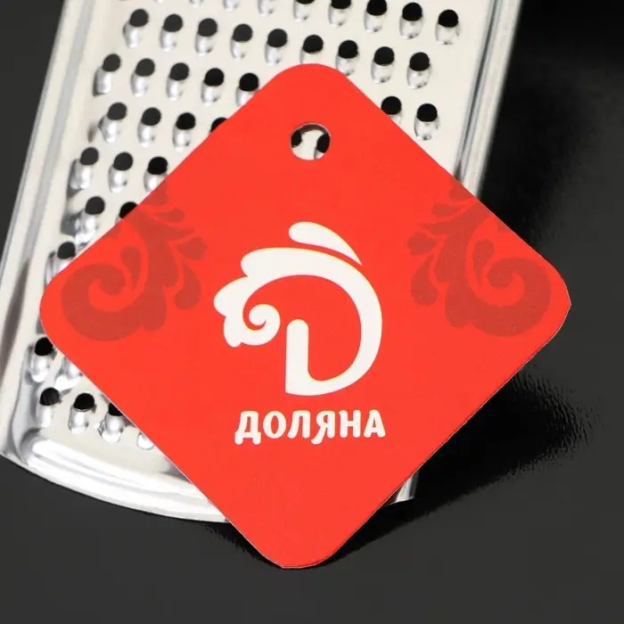 Тёрка для сыра мелкая Доляна «Помощник», 21×5.5 см, с ручкой, серебристая Тёрка для сыра мелкая Доляна «Помощник», 21×5.5 см, с ручкой, серебристая