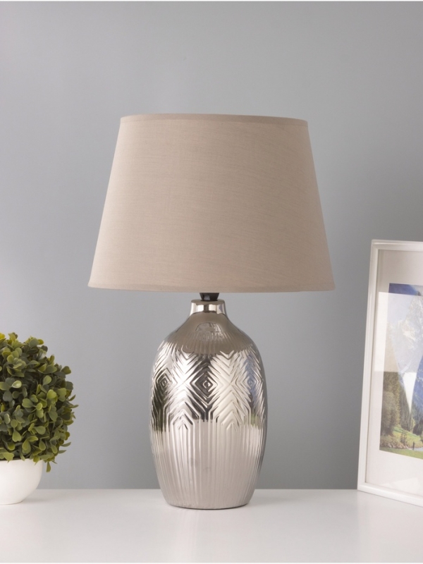 Настольная лампа Настольная лампа "Ольви" 1х15Вт Е14 серебро 30х30х44см