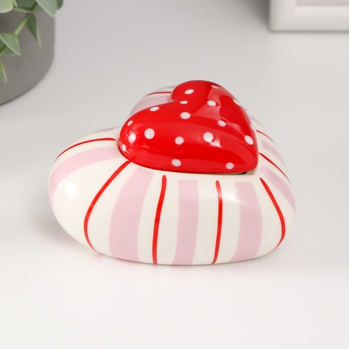 Шкатулка керамика Шкатулка керамика "Красное сердце в горошек, полосатое" 10,2х10х5 см