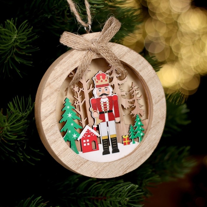 Новогодний декор с подсветкой «Щелкунчик» 10,5 × 1,5 × 10,5 см Новогодний декор с подсветкой «Щелкунчик» 10,5 × 1,5 × 10,5 см