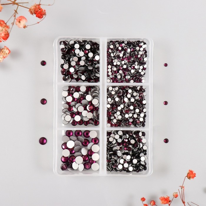 Декор для творчества стекло Декор для творчества стекло "Стразы. Тёмно-фиолетовый" d=2-4,8 мм н-р 1188 шт 6х8х1,5 см