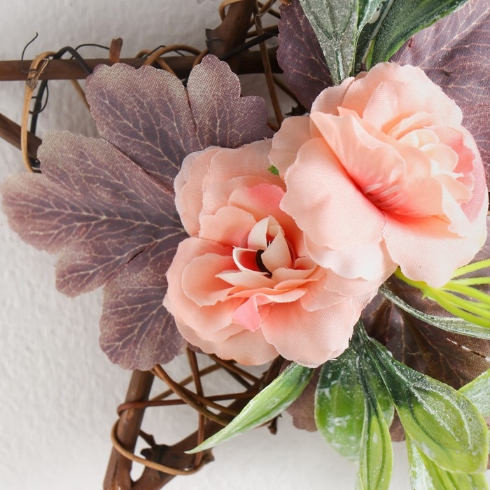 Венок на дверь интерьерный Венок на дверь интерьерный "Розы на звезде" 16 см