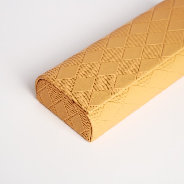 Футляр для очков на магните, длина 15,4 см, цвет светло-жёлтый Футляр для очков на магните, длина 15,4 см, цвет светло-жёлтый