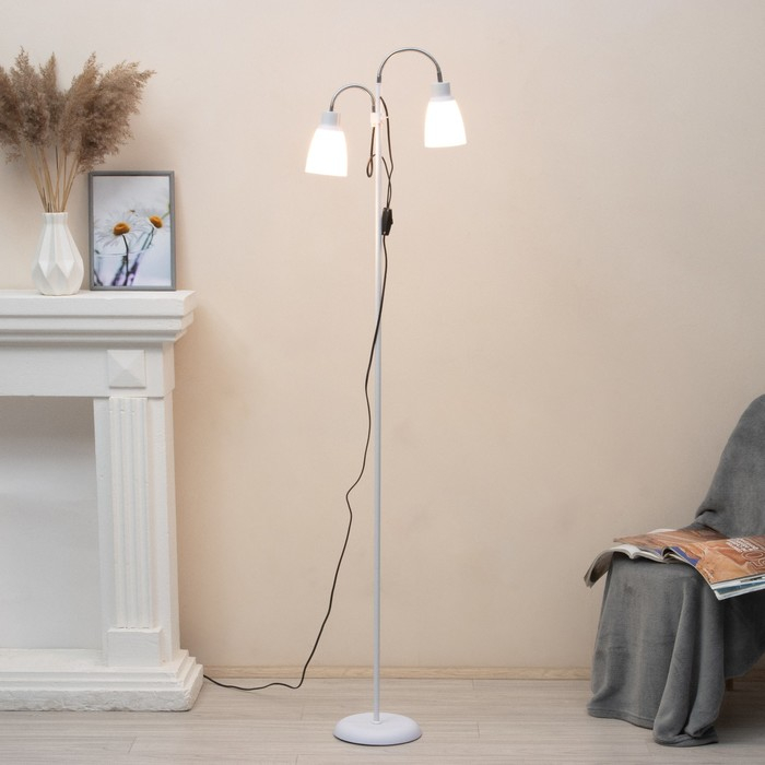 Торшер 19024/2WT E27 40Вт белый 22х22х160 см Торшер 19024/2WT E27 40Вт белый 22х22х160 см