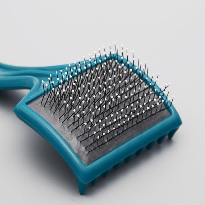 Щётка - пуходёрка большая мягкая с каплями, основание 68 х 48 мм, бирюзовая Щётка - пуходёрка большая мягкая с каплями, основание 68 х 48 мм, бирюзовая