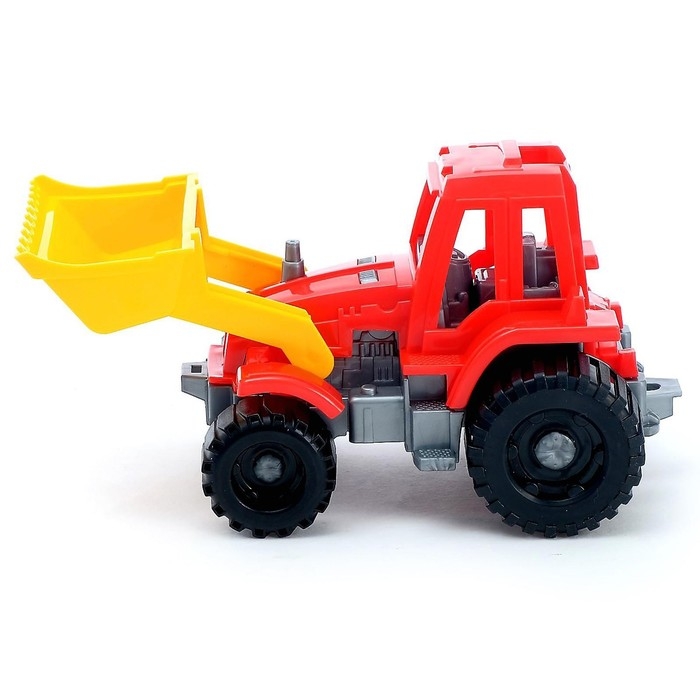 Трактор «Ижора», с грейдером Трактор «Ижора», с грейдером