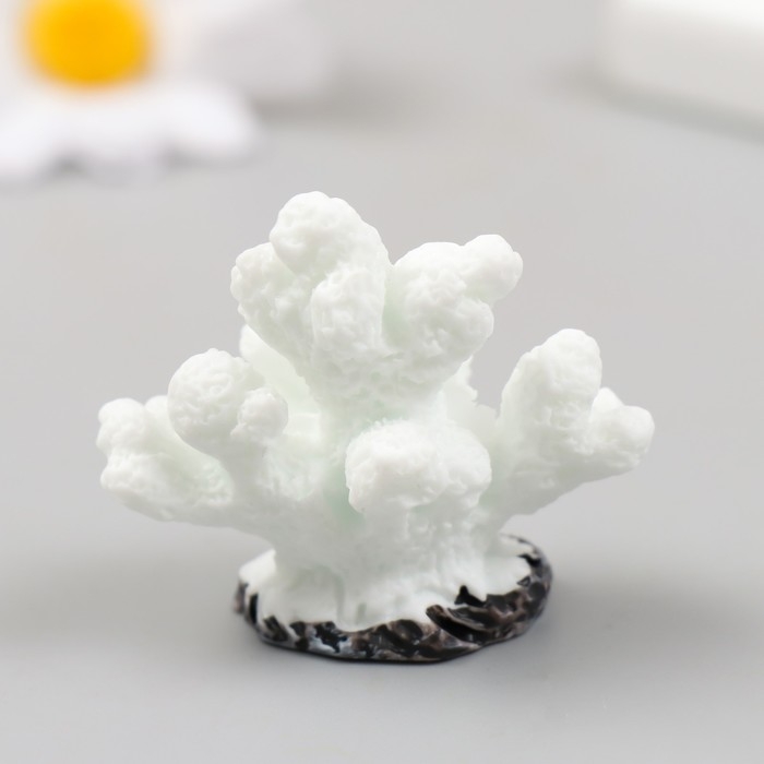 Фигурка для флорариума полистоун  Фигурка для флорариума полистоун "Коралловый пальчик" белая 4,6х4,1 см