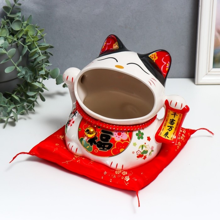 Сувенир подставка керамика Сувенир подставка керамика "Манэки-нэко со свитком" 22х17,5х18 см