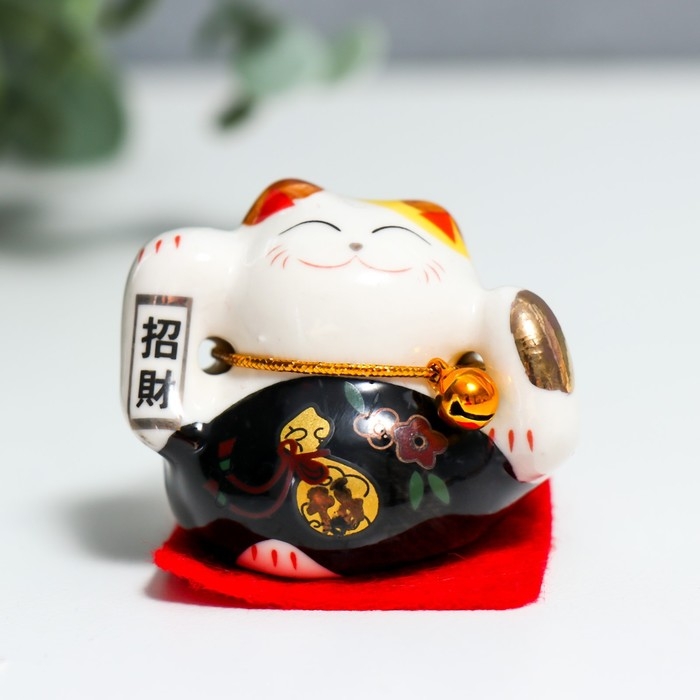Сувенир керамика Сувенир керамика "Манэки-нэко - наслаждение" 4,5х3,8х4,6 см набор 5 шт