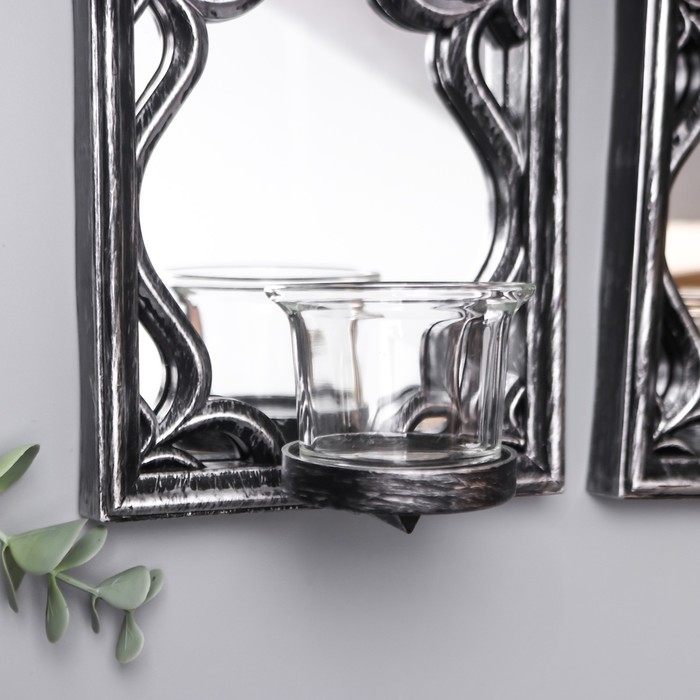 Подсвечник пластик, стекло на 1 свечу Подсвечник пластик, стекло на 1 свечу "Зеркальные узоры" набор 2 шт d-4 см сереб. 8х13х40 см 90688