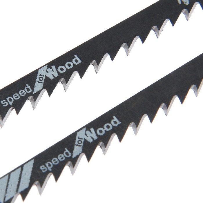 Пилки для лобзиков ТУНДРА, по дереву, прямой грубый рез, HCS, 75/100 х 4 мм, 2 шт. Пилки для лобзиков ТУНДРА, по дереву, прямой грубый рез, HCS, 75/100 х 4 мм, 2 шт.