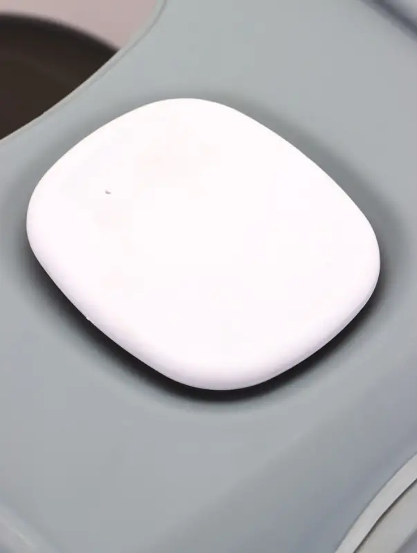 Туалет закрытый с УФ-лампой и миской 52×38×37 см, серый Туалет закрытый с УФ-лампой и миской 52×38×37 см, серый