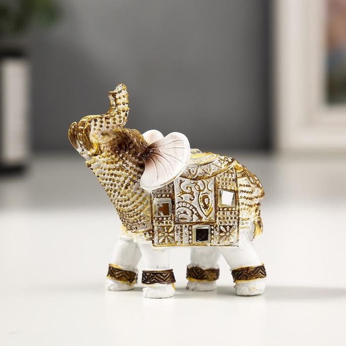 Сувенир полистоун Сувенир полистоун "Белый слоник с попоной из арабского ковра" 6,5х5,7х2,8 см