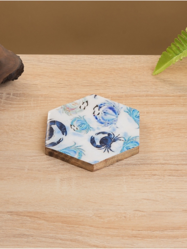 Подставка под горячее (набор 4 шт)  Подставка под горячее (набор 4 шт) "Крабы" дерево манго 15х13х5 см