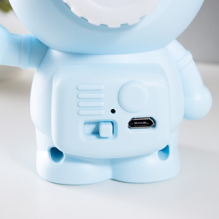 Настольная лампа  Настольная лампа "Астронавт со звездой" МИКС LED 3Вт USB АКБ 9х7х19 см RISALUX