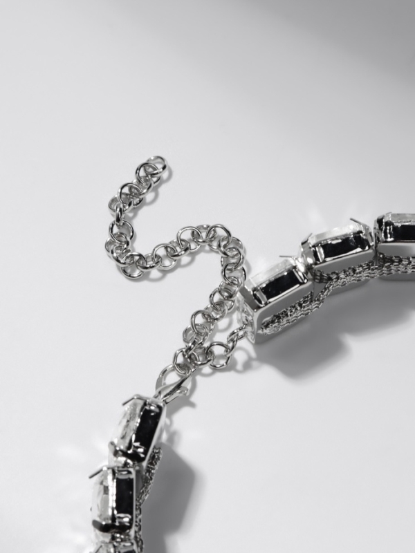 Чокер-колье «Сияние» соло, цвет белый в серебре, 36 см