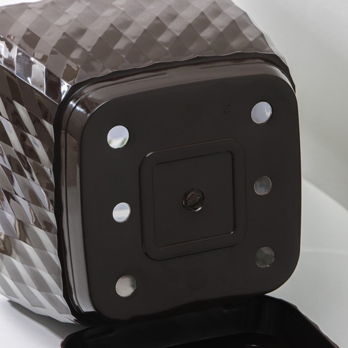 Горшок для цветов с поддоном «Классика», 2 л, шоколадный Горшок для цветов с поддоном «Классика», 2 л, шоколадный