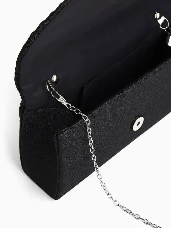 Сумка-клатч женская вечерняя на магните, на длинной цепочке, с декоративной пряжкой, блестящая, чёрная
