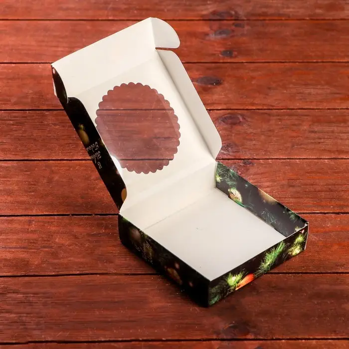 Подарочная коробка сборная с окном «Счастливого Рождества», 11.5×11.5×3 см Подарочная коробка сборная с окном «Счастливого Рождества», 11.5×11.5×3 см