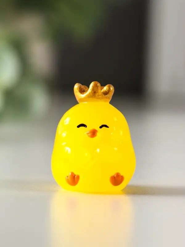 Сувенир полистоун флюоресцентный "Цыплята" набор 4 шт 2,5х3,2 см