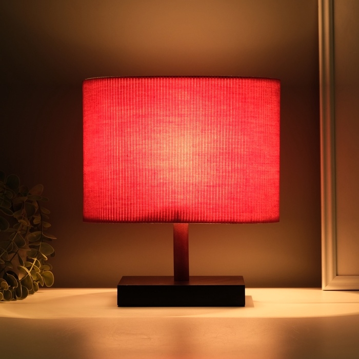 Светильник настольный Светильник настольный "Консул" 1х40Вт Е27 венге/бордовый 25х13х29см