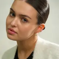 Серьги со стразами &laquo;Магма&raquo;, диск, белые в золоте