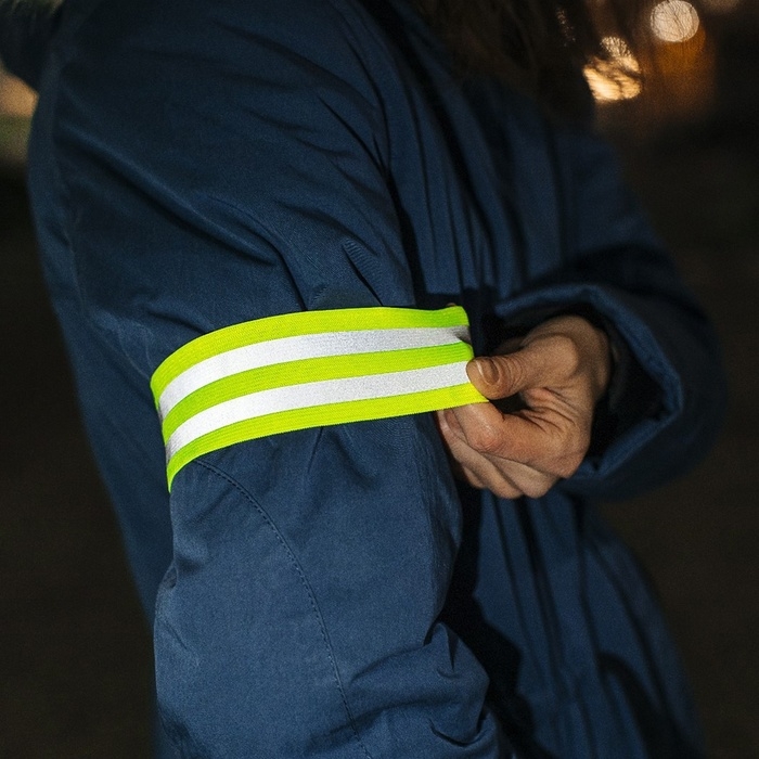 Повязка нарукавная светоотражающая, эластичная, на липучке, 35 × 4,8 см Повязка нарукавная светоотражающая, эластичная, на липучке, 35 × 4,8 см