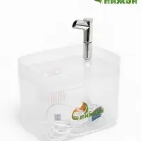 Фонтан для кошек и собак 1,5 л, 16,5 х 13 х 12 см, евророзетка, прозрачный Фонтан для кошек и собак 1,5 л, 16,5 х 13 х 12 см, евророзетка, прозрачный
