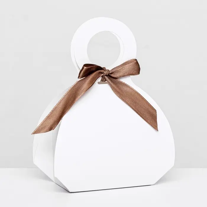Коробка складная, с бантом и ручкой, белый, 18×12×8 см