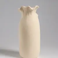 Ваза настольная керамика "Терсеро" 23,5х10 см, бежевый Ваза настольная керамика "Терсеро" 23,5х10 см, бежевый